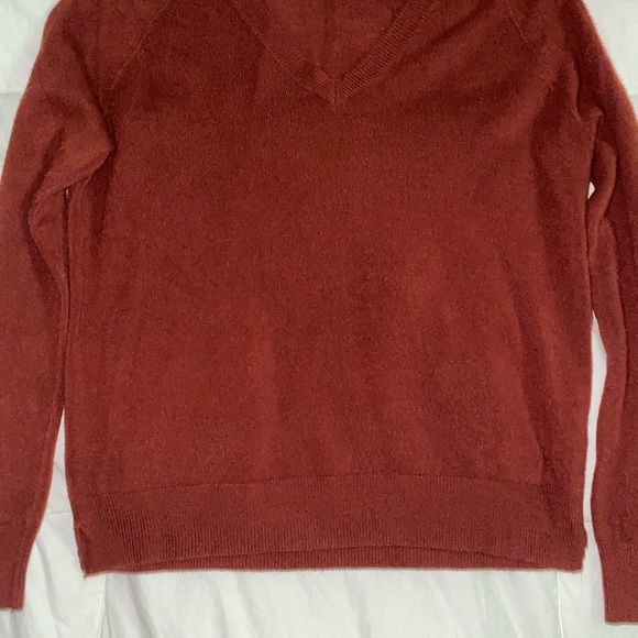 Reddish sweater ❤️ - Picture 3 of 5